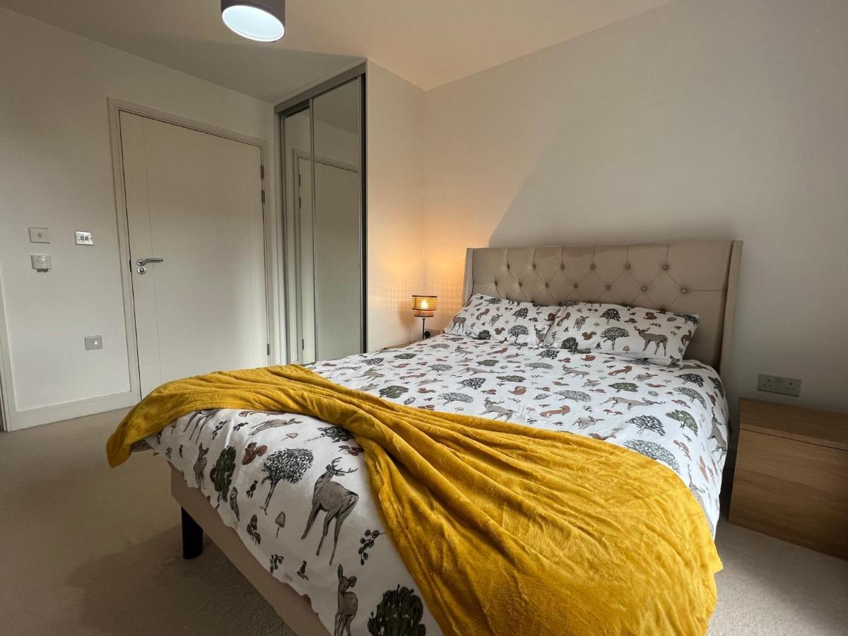 Modern 2Br 2Ba Apt Wparking Sleeps 6 Comfortably ロンドン エクステリア 写真
